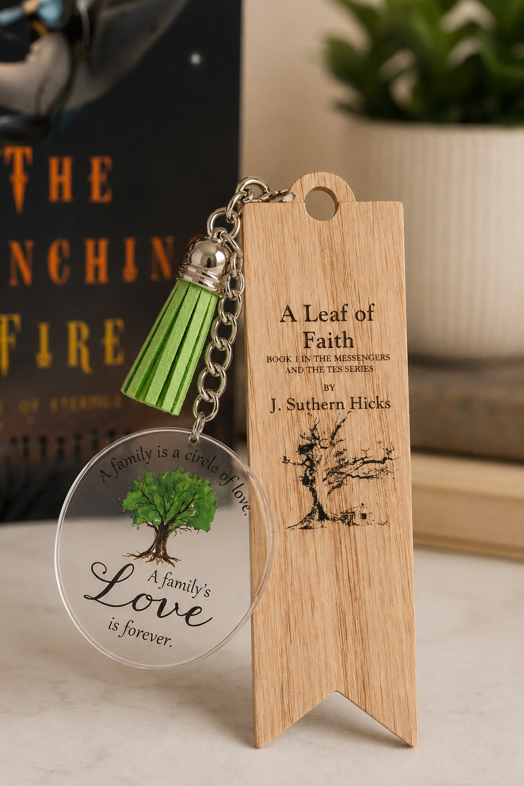 Book Lover Gift Bundle – Bookmark & Desk Plaque Included